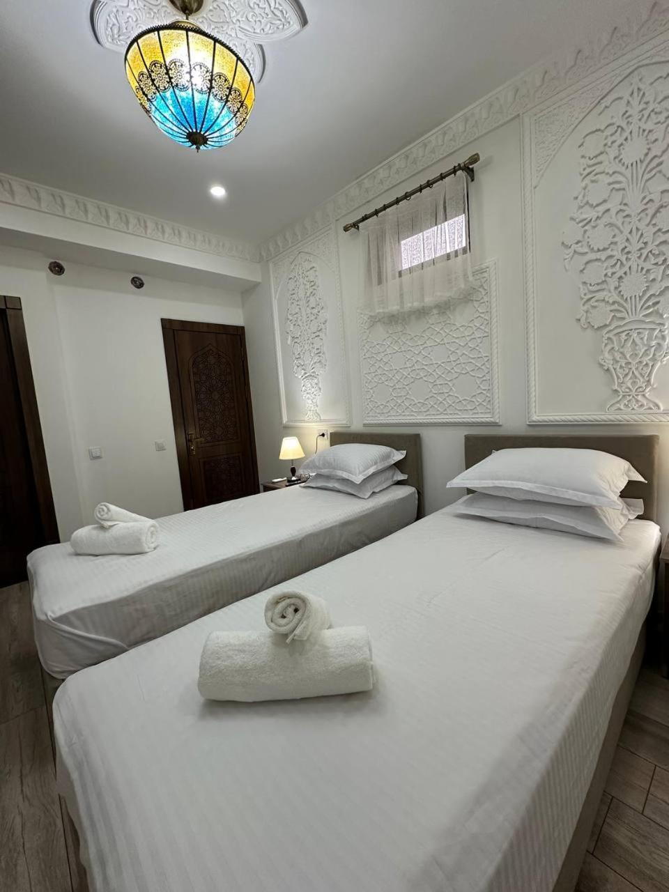 Everland Guest House Buxoro Ngoại thất bức ảnh