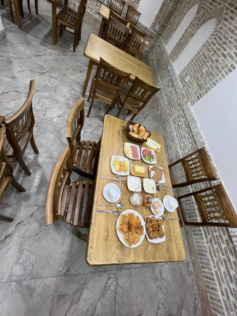 Everland Guest House Buxoro Ngoại thất bức ảnh