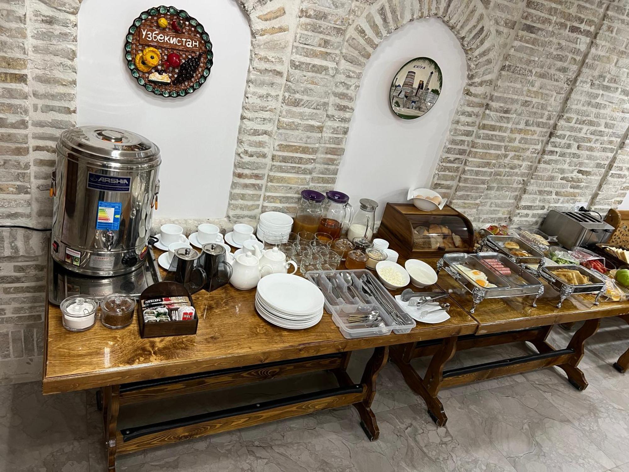 Everland Guest House Buxoro Ngoại thất bức ảnh