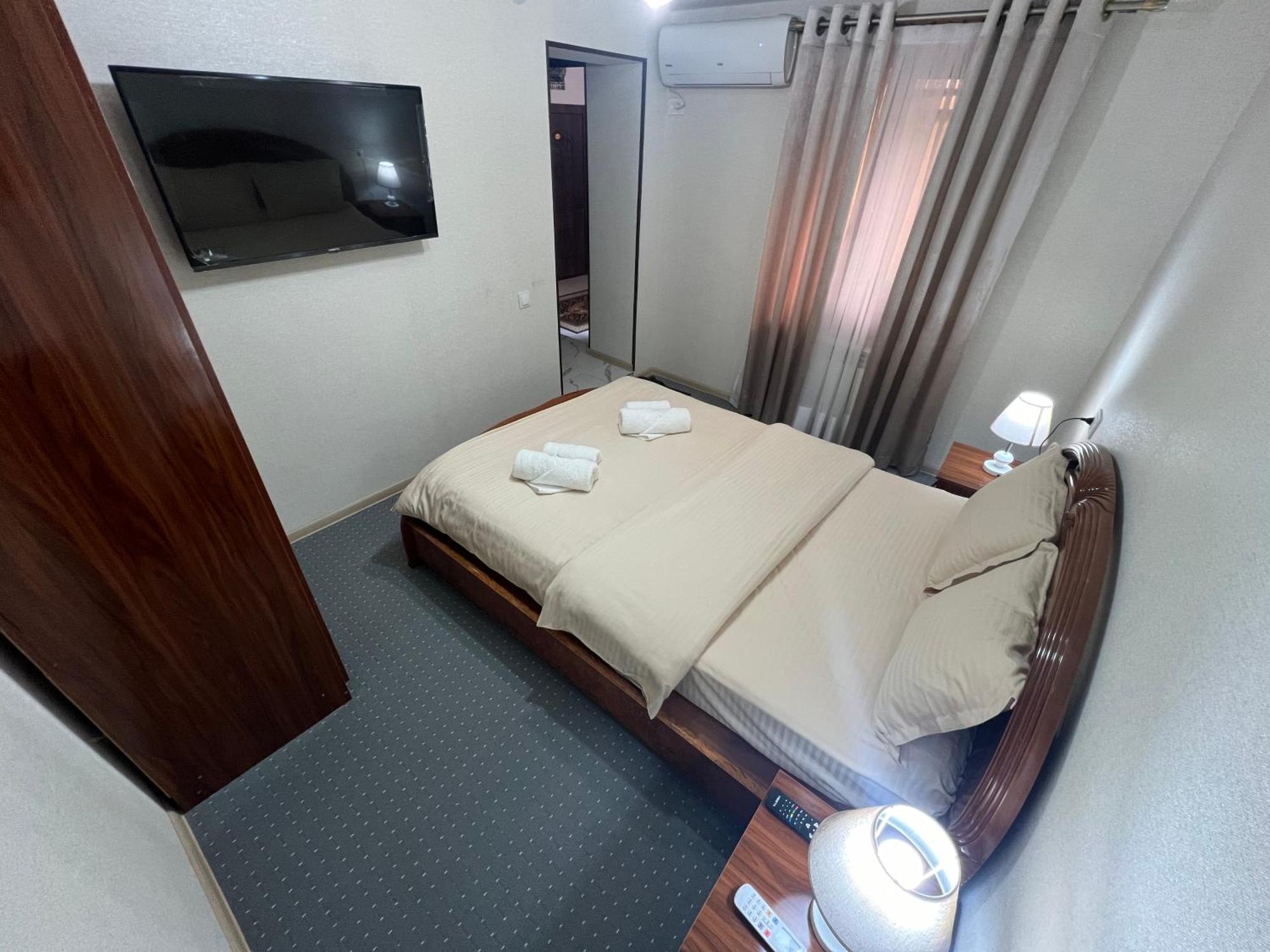 Everland Guest House Buxoro Ngoại thất bức ảnh