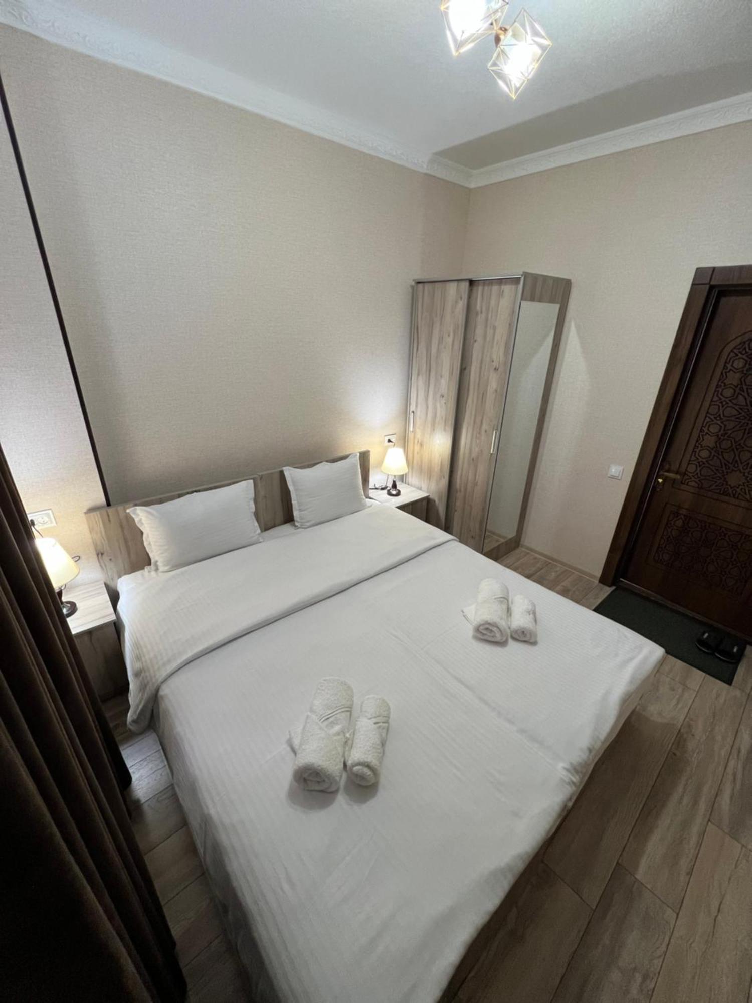 Everland Guest House Buxoro Ngoại thất bức ảnh