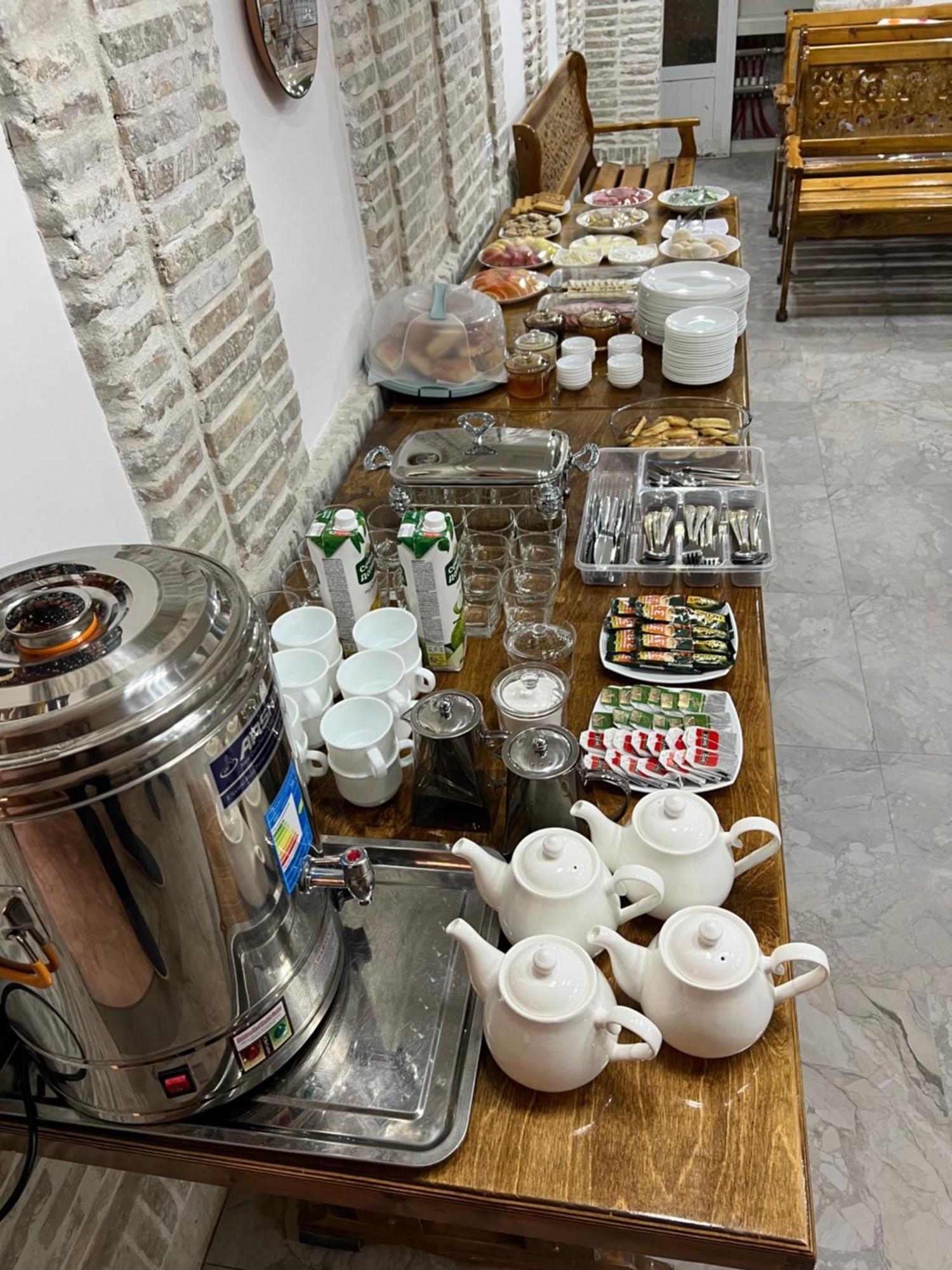 Everland Guest House Buxoro Ngoại thất bức ảnh