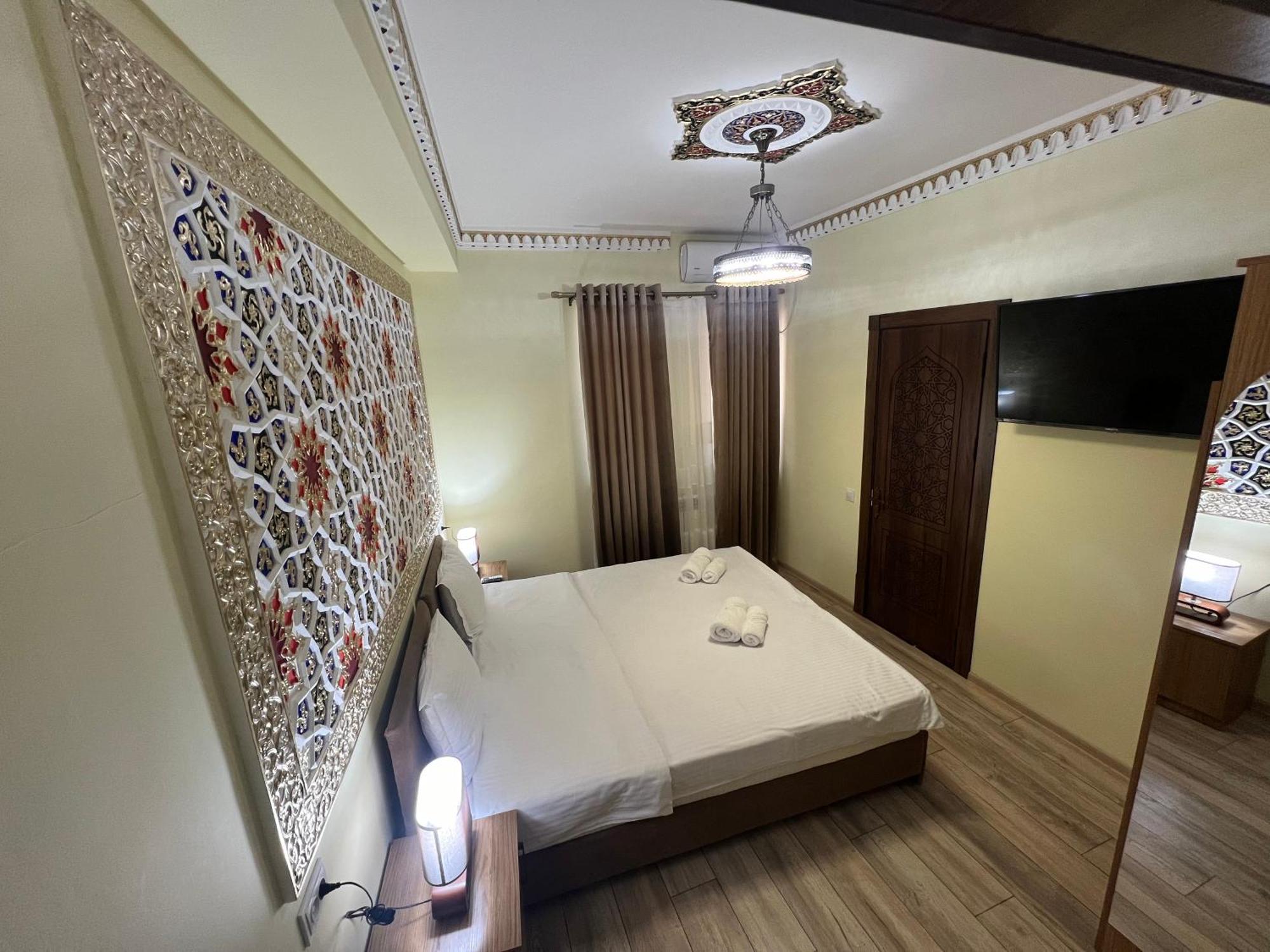 Everland Guest House Buxoro Ngoại thất bức ảnh